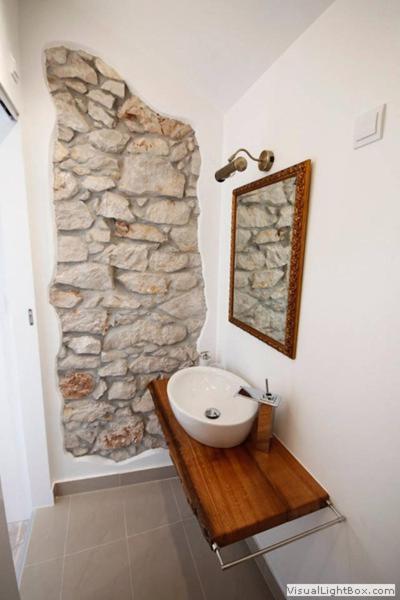 Nona Beta Apartman Mali Lošinj Kültér fotó